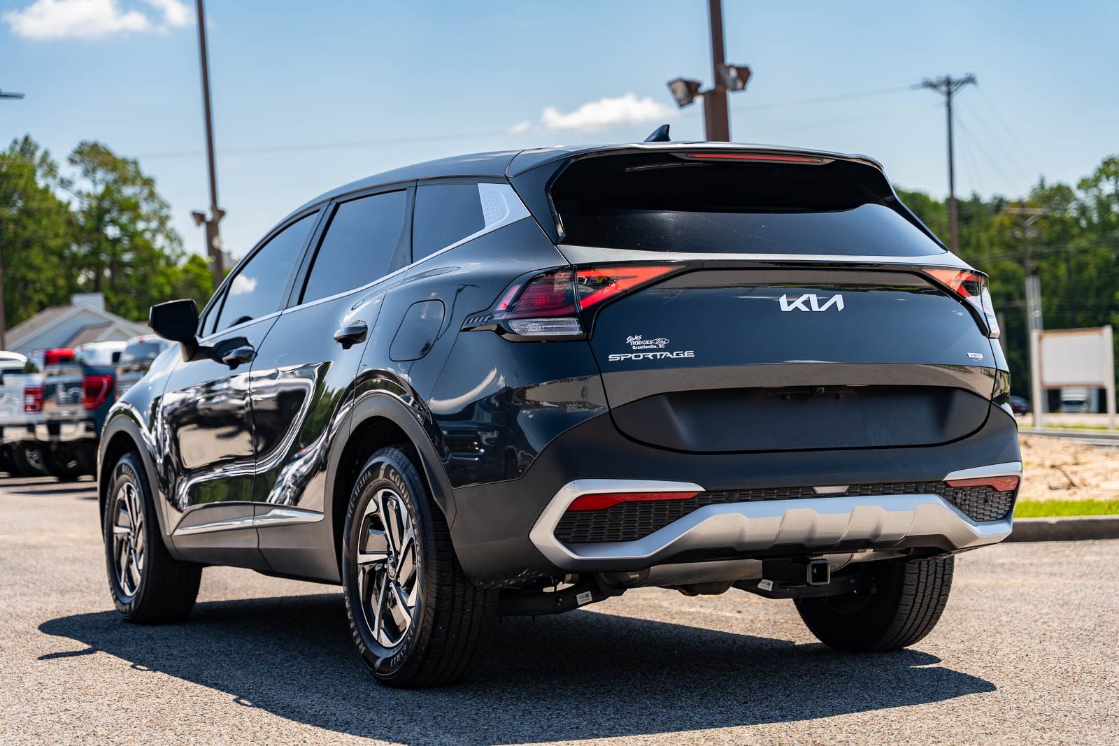 Used 2023 Kia Sportage Hybrid SUV