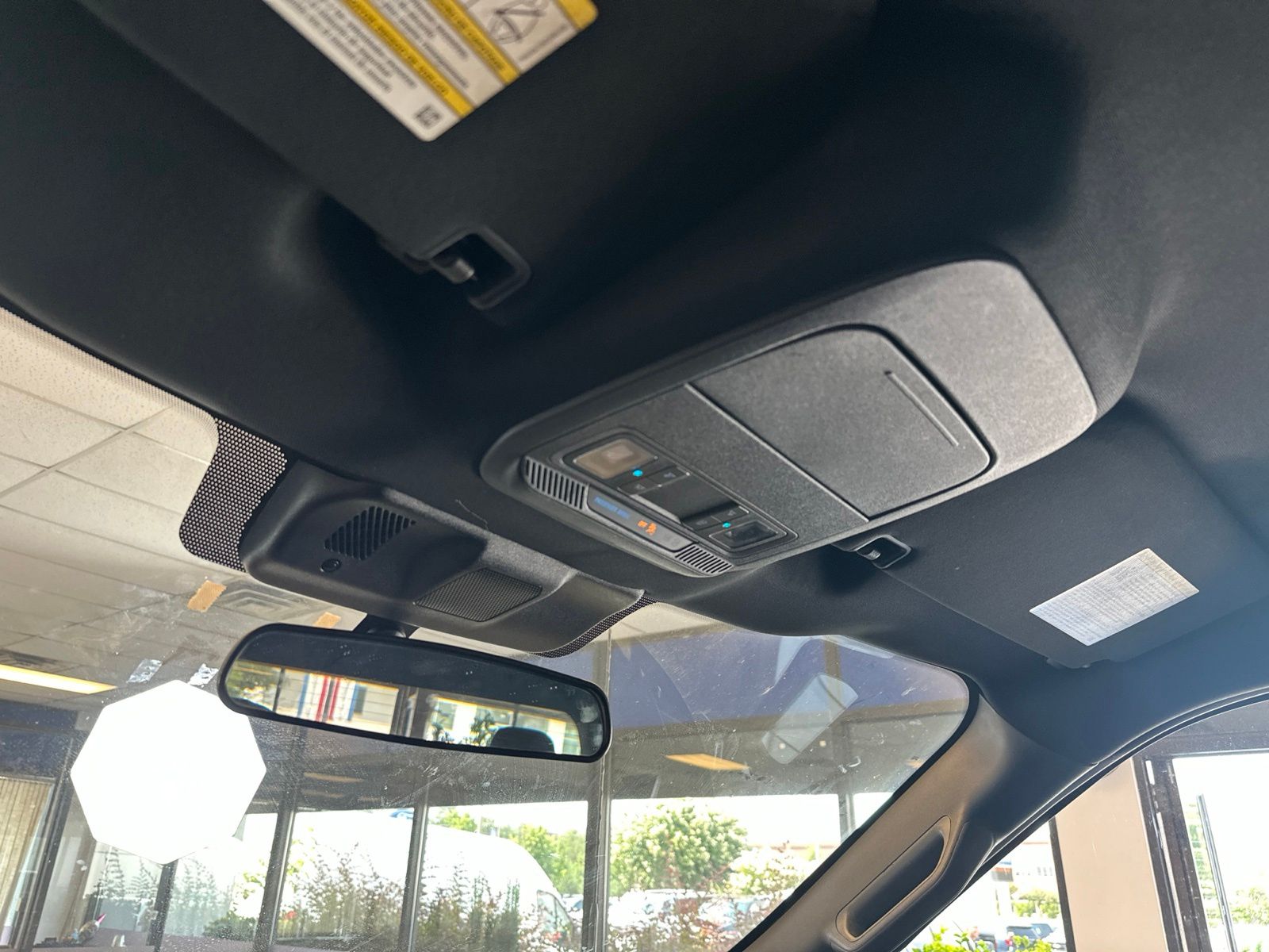 Used 2022 Space White Metallic Ford XL image 22