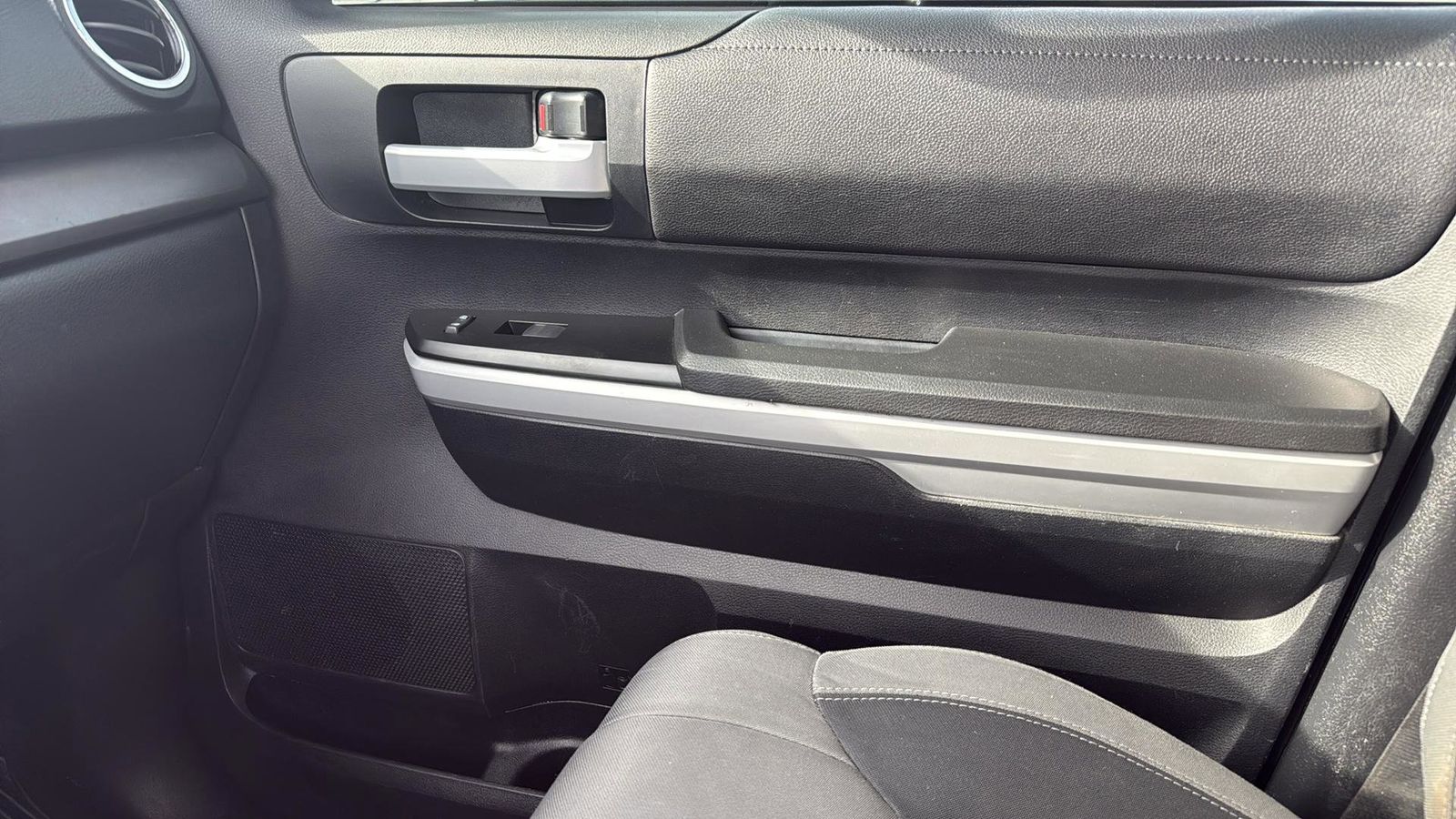 Used Car 2018 Toyota Tundra  Sr5 For Sale Under $25,000 In Austin, Texas