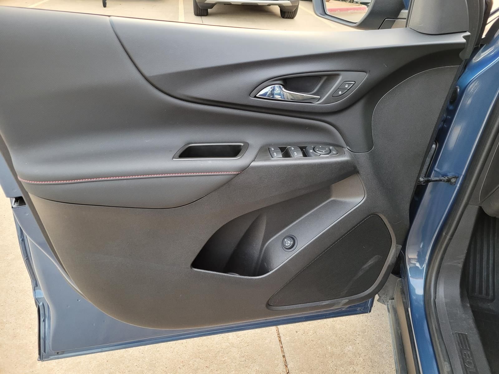 used 2024 Chevrolet Equinox car, priced at $23,990