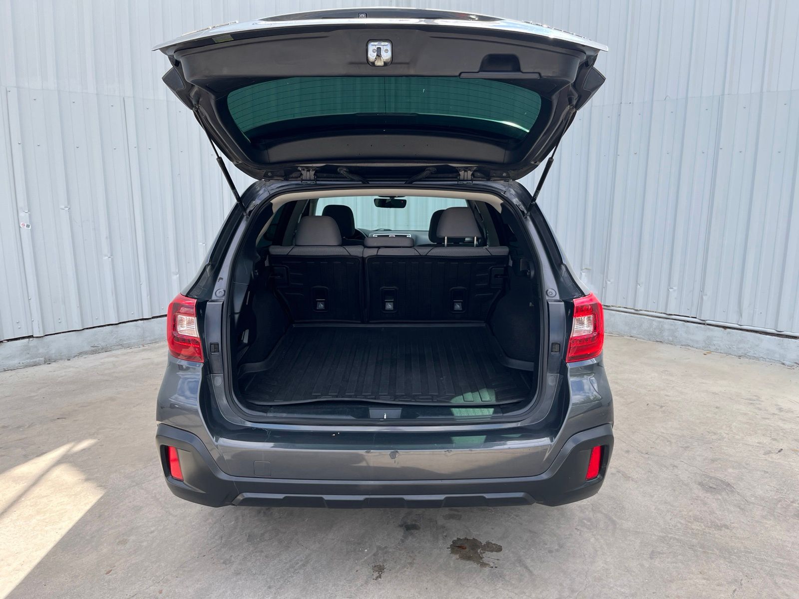 Used Car 2018 Subaru Outback  2.5i For Sale Under $10,000 In Austin, Texas