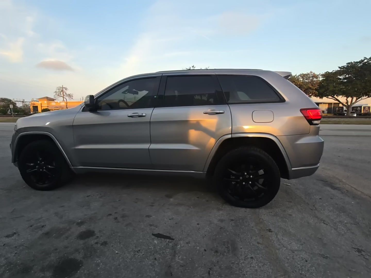 2021 Jeep Grand Cherokee Laredo X 4WD's photo