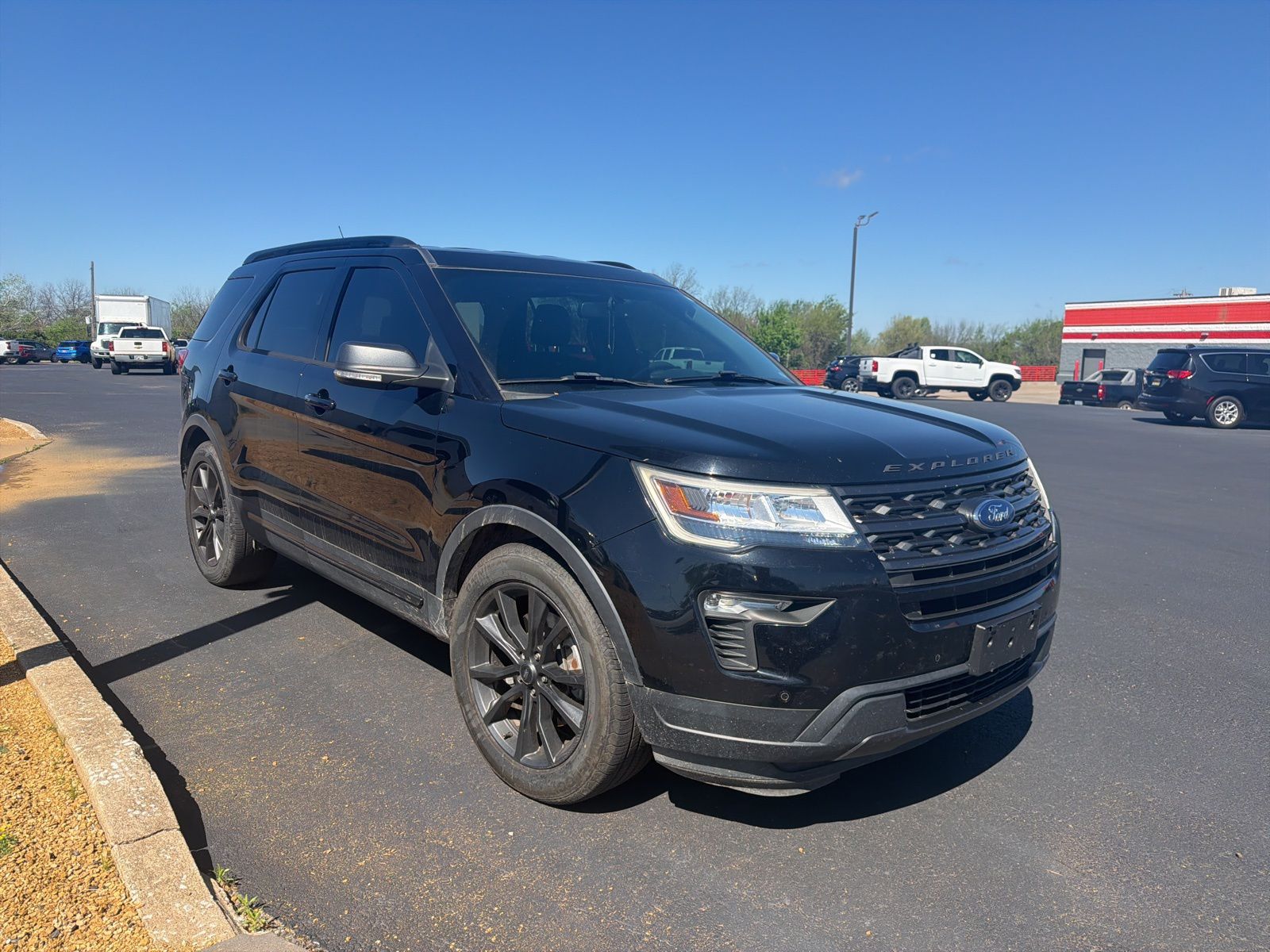 Shadow Black 2018 Ford Explorer XLT SUV / Crossover Front-Wheel Drive 6-Speed Automatic