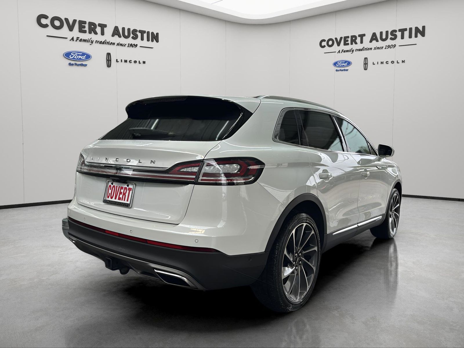 Used Car 2022 Lincoln Nautilus  Reserve For Sale Under $40,000 In Austin, Texas