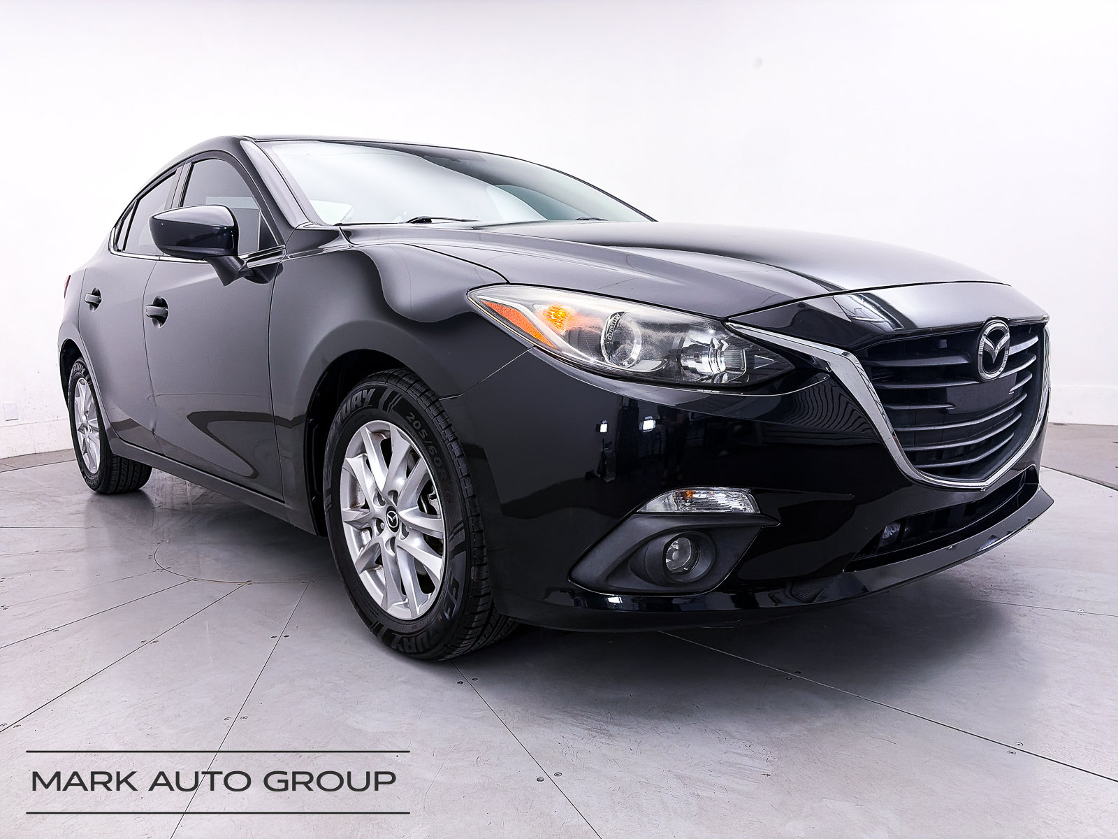 2016 Mazda MAZDA3 i Touring
