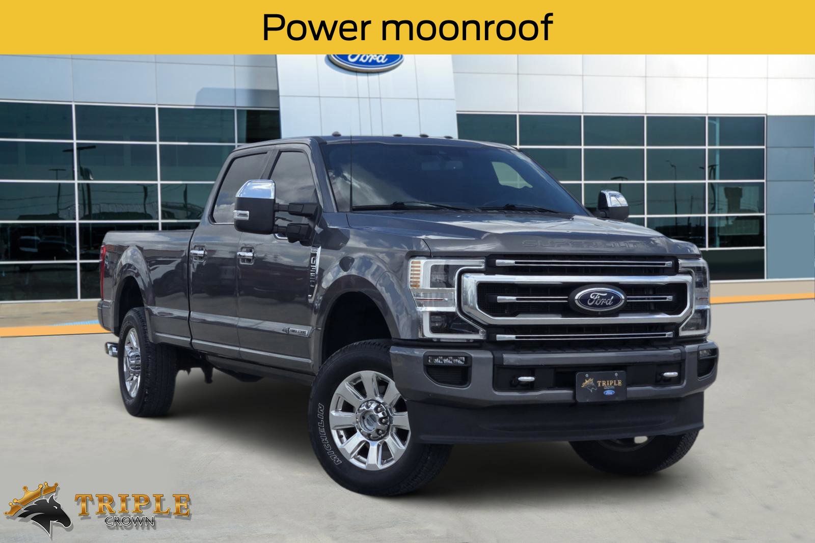 Gray Metallic 2022 Ford F-350 Super Duty Platinum Crew Cab 4WD Pickup Truck Four-Wheel Drive Automatic