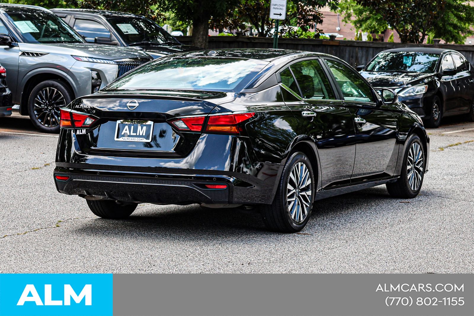 Used 2025 Black Nissan 2.5 SV image 7