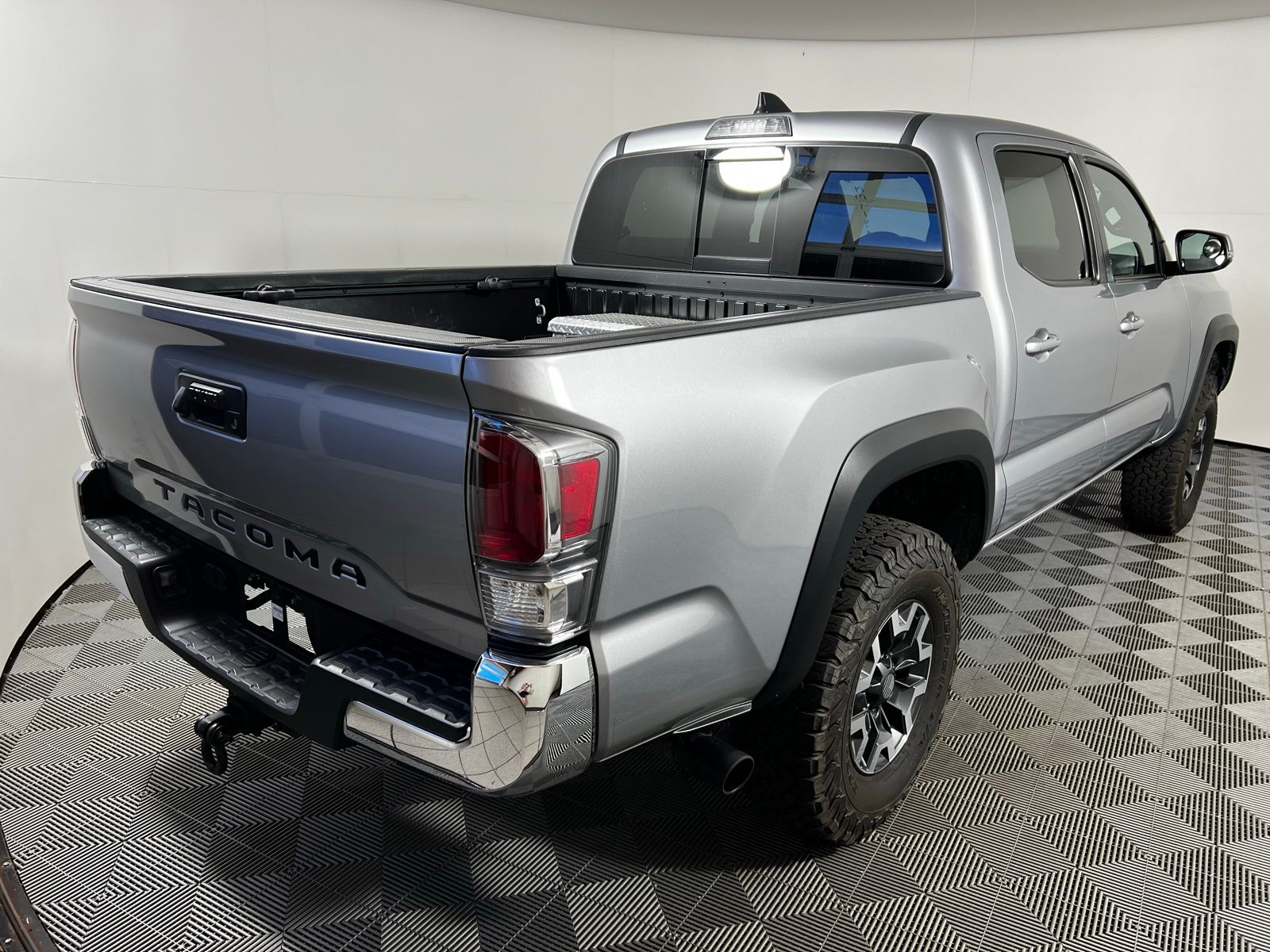 Thumbnail: 2021 Toyota Tacoma - 5