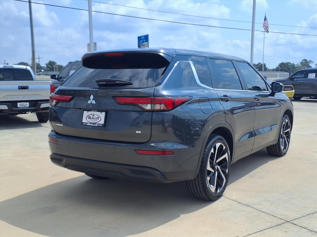 2024 Mitsubishi Outlander SE  at Bayshore Chrysler Jeep Dodge Ram