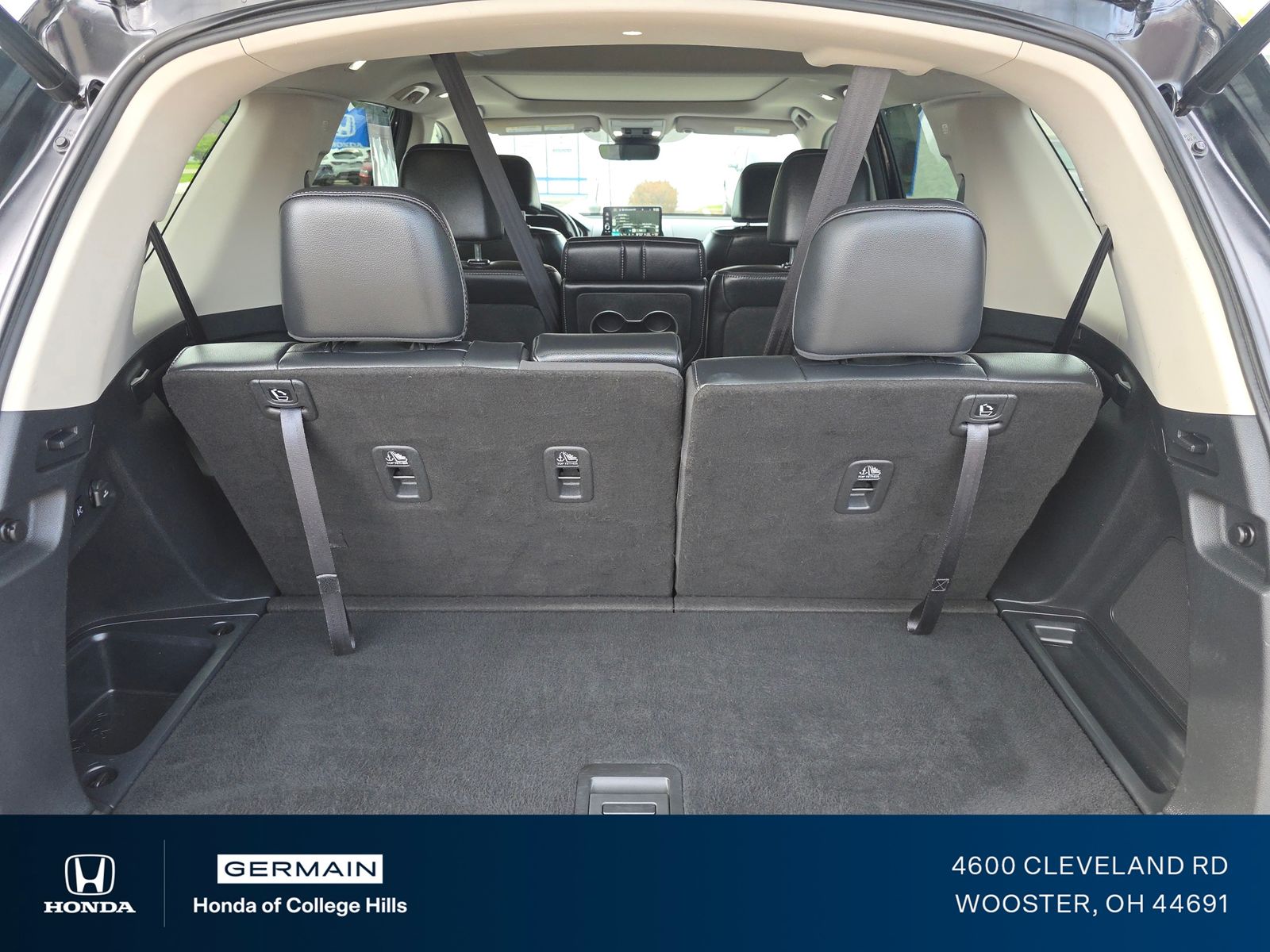 Used 2023 Black Honda Touring image 12