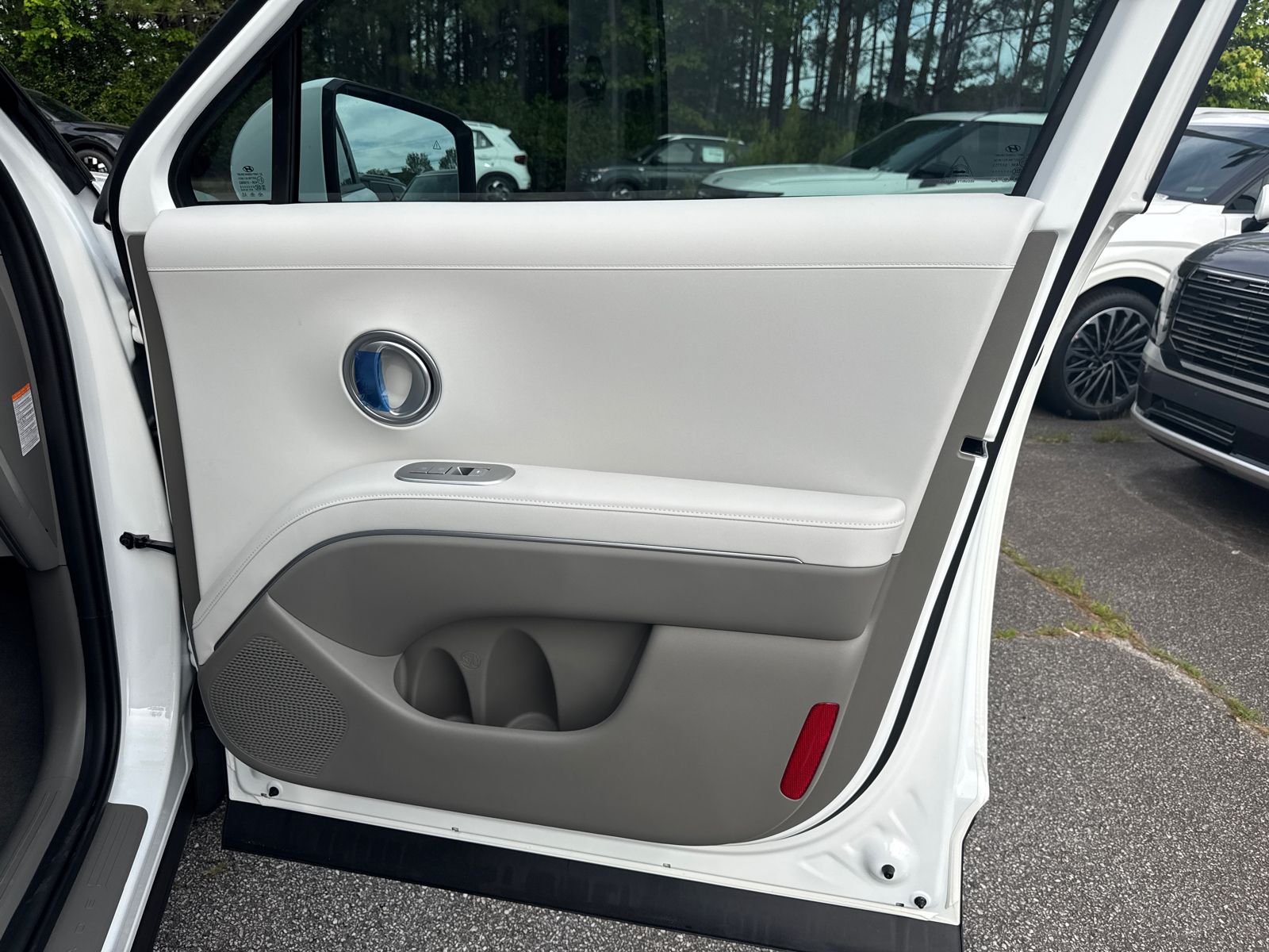 New 2026 White Hyundai Blue SEL image 15
