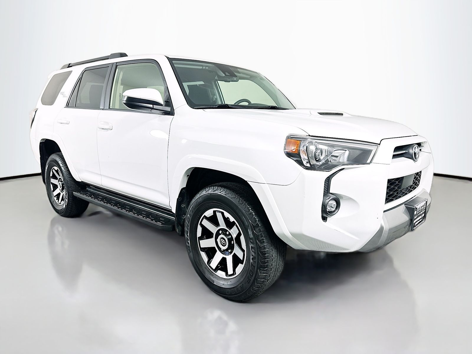 White 2022 Toyota 4Runner TRD Off-Road 4WD SUV / Crossover Four-Wheel Drive 5-Speed Automatic