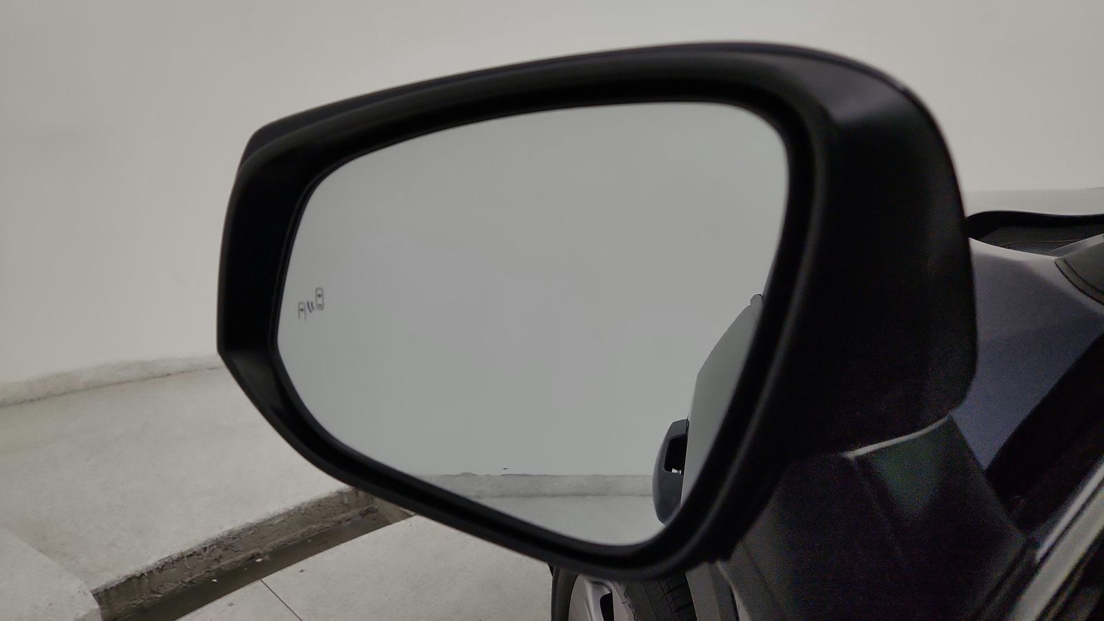 Used 2024  Toyota XLE image 29