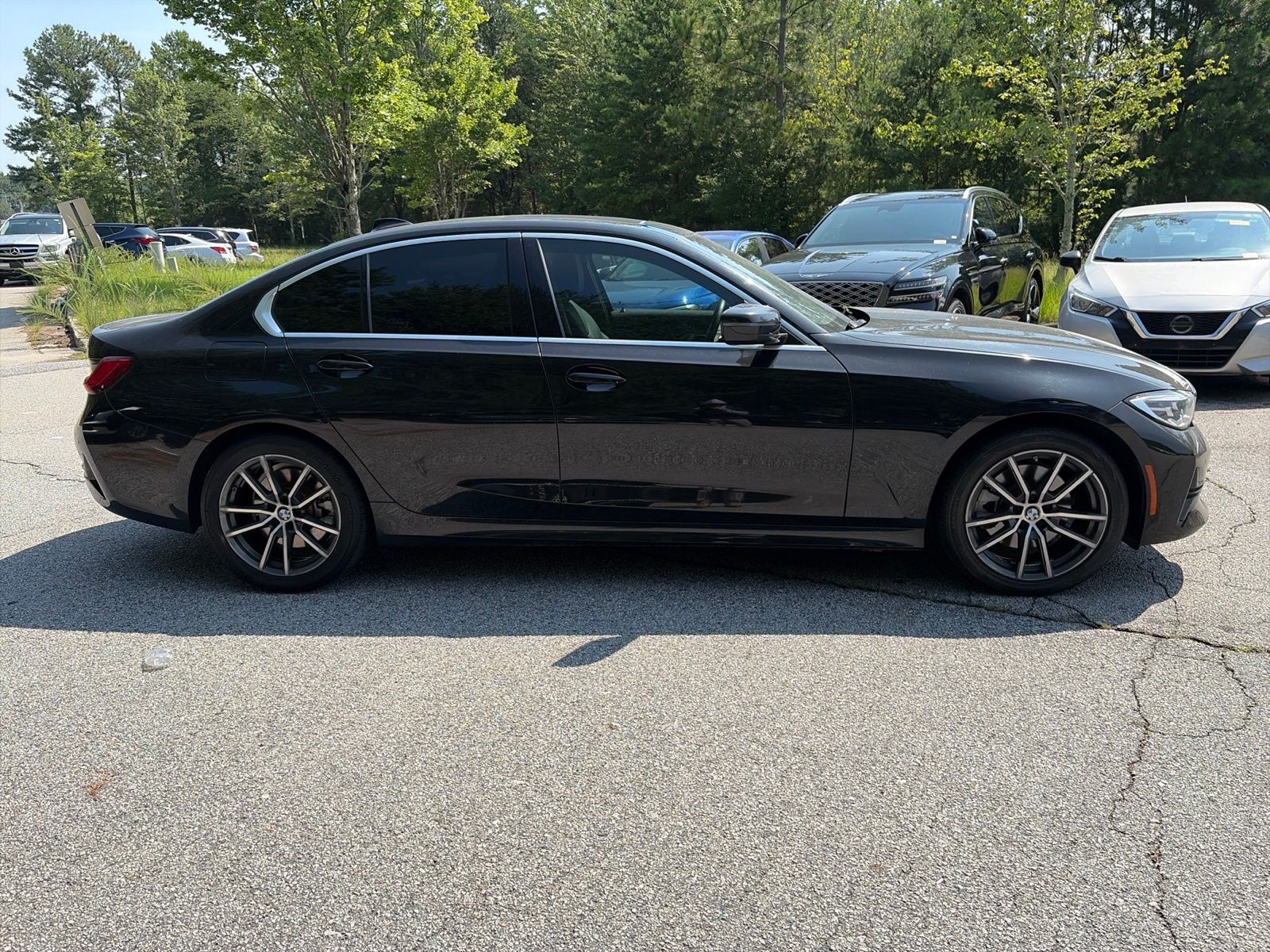Used 2020 Black BMW 330i image 7