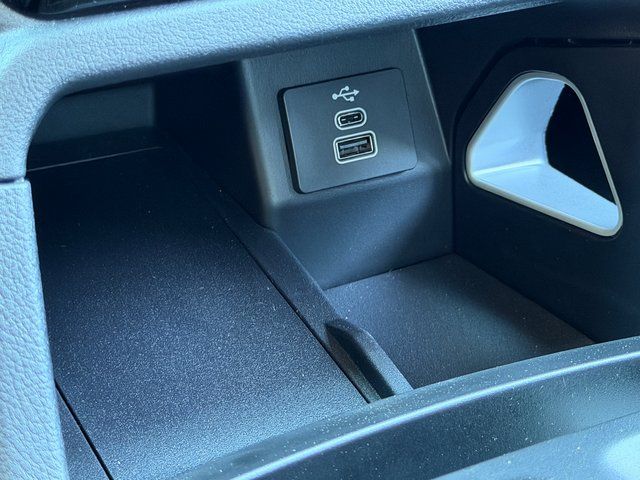 New 2026 Shadow Black Ford Lariat image 29