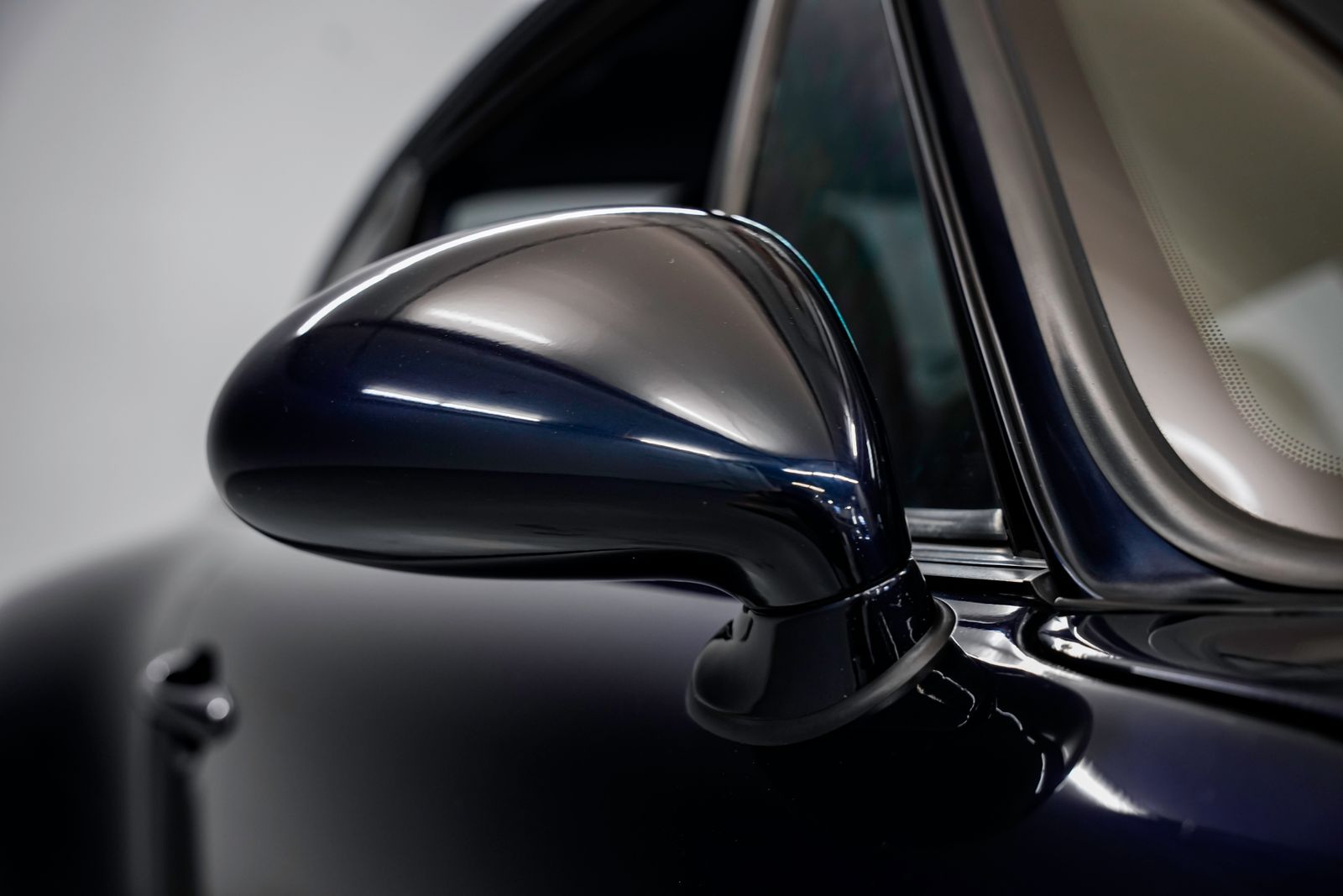 1996 Porsche 911 Carrera 4S — photo 38