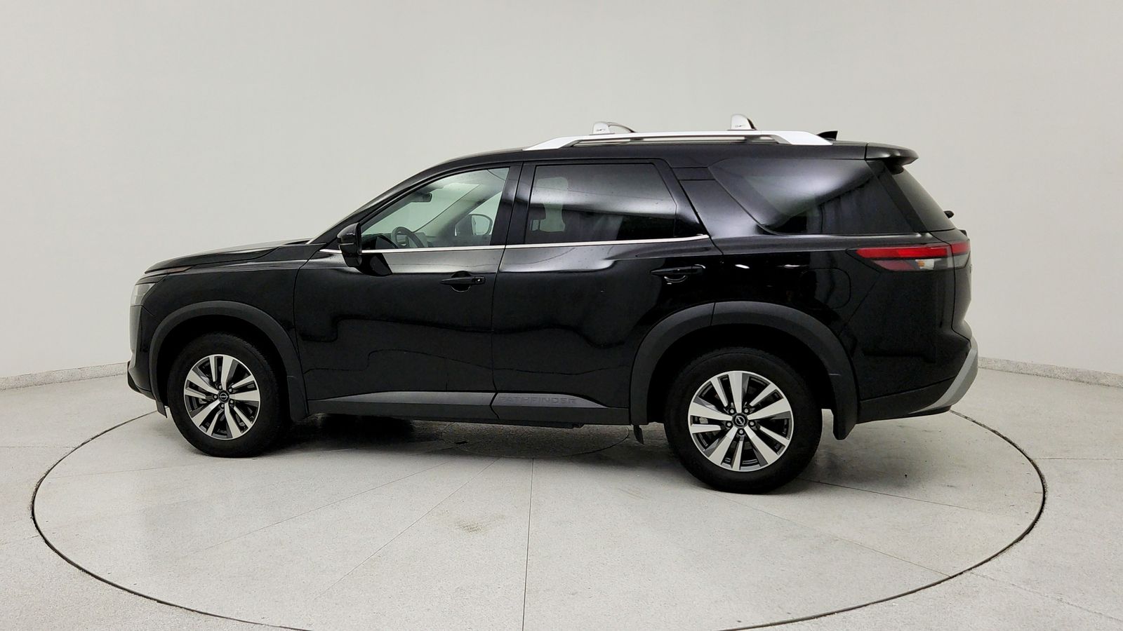 Used 2025 Black Nissan SL image 4