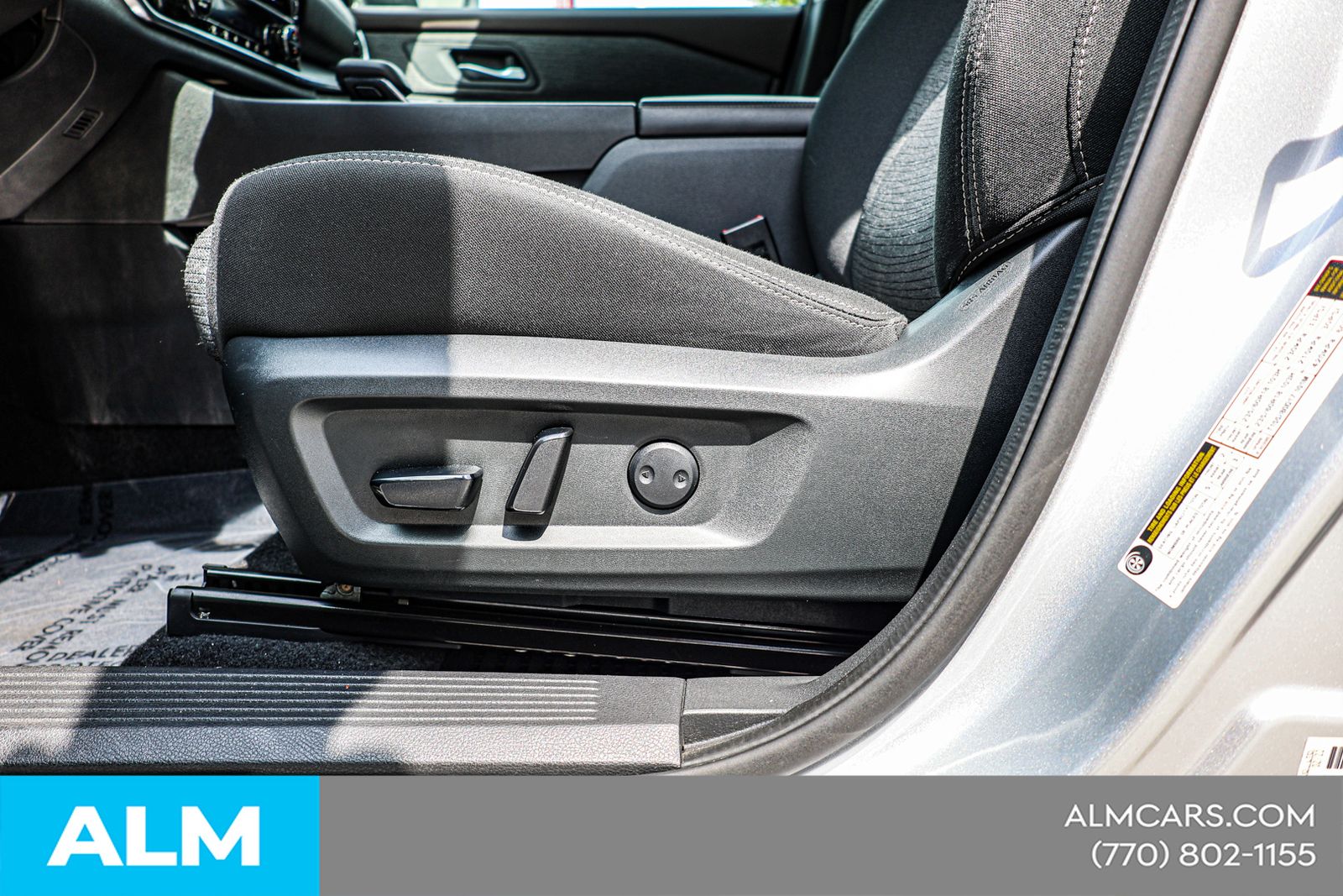 Used 2022 Silver Nissan SV image 20
