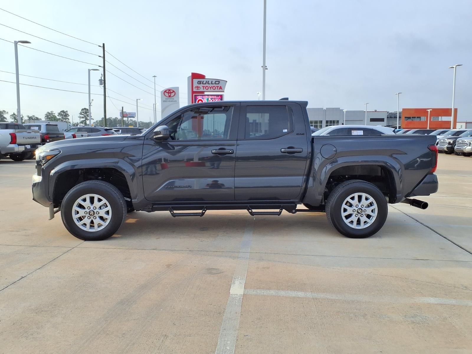 2025 Toyota Tacoma SR5 - 8