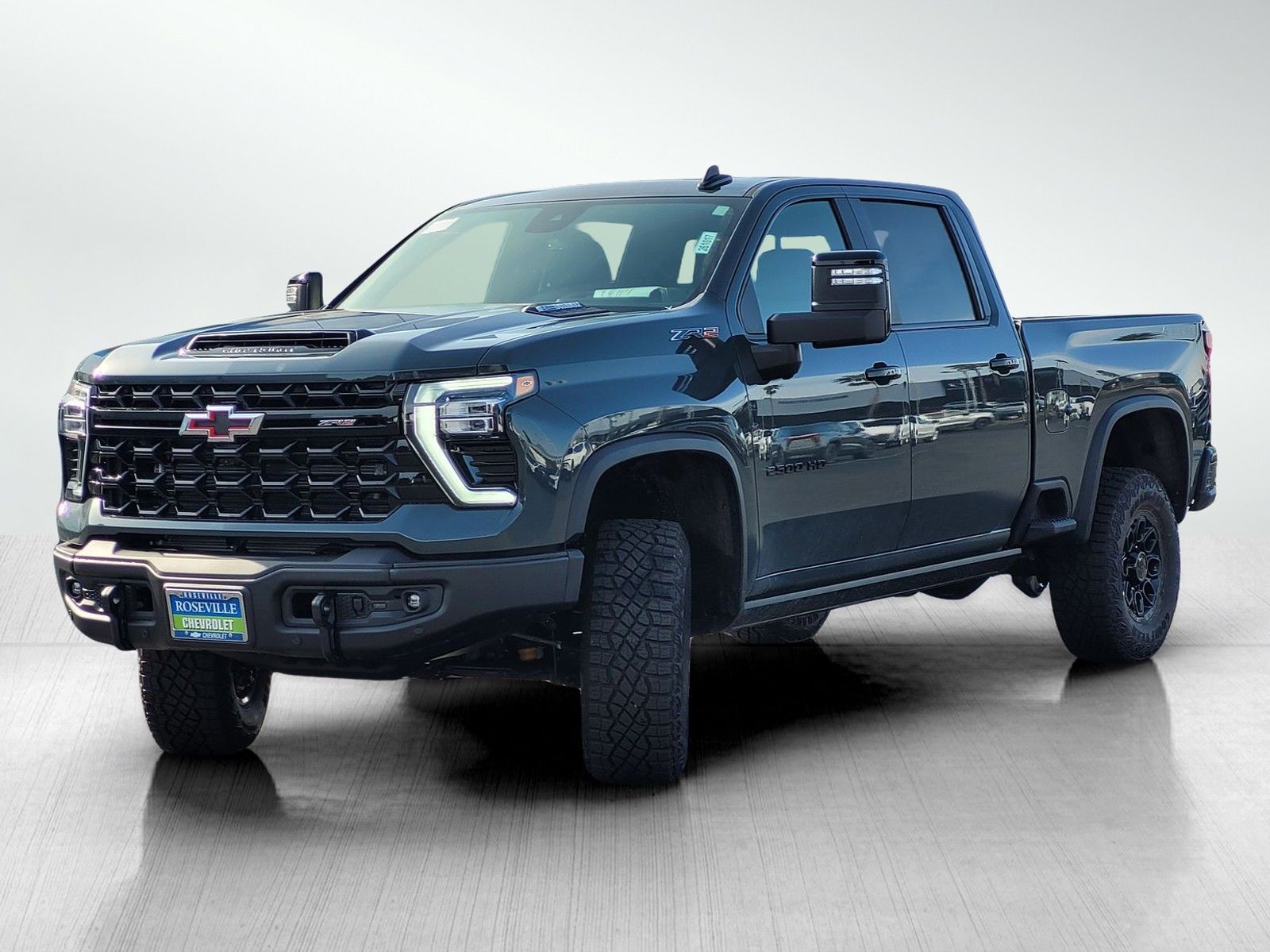 View vehicle photo 4