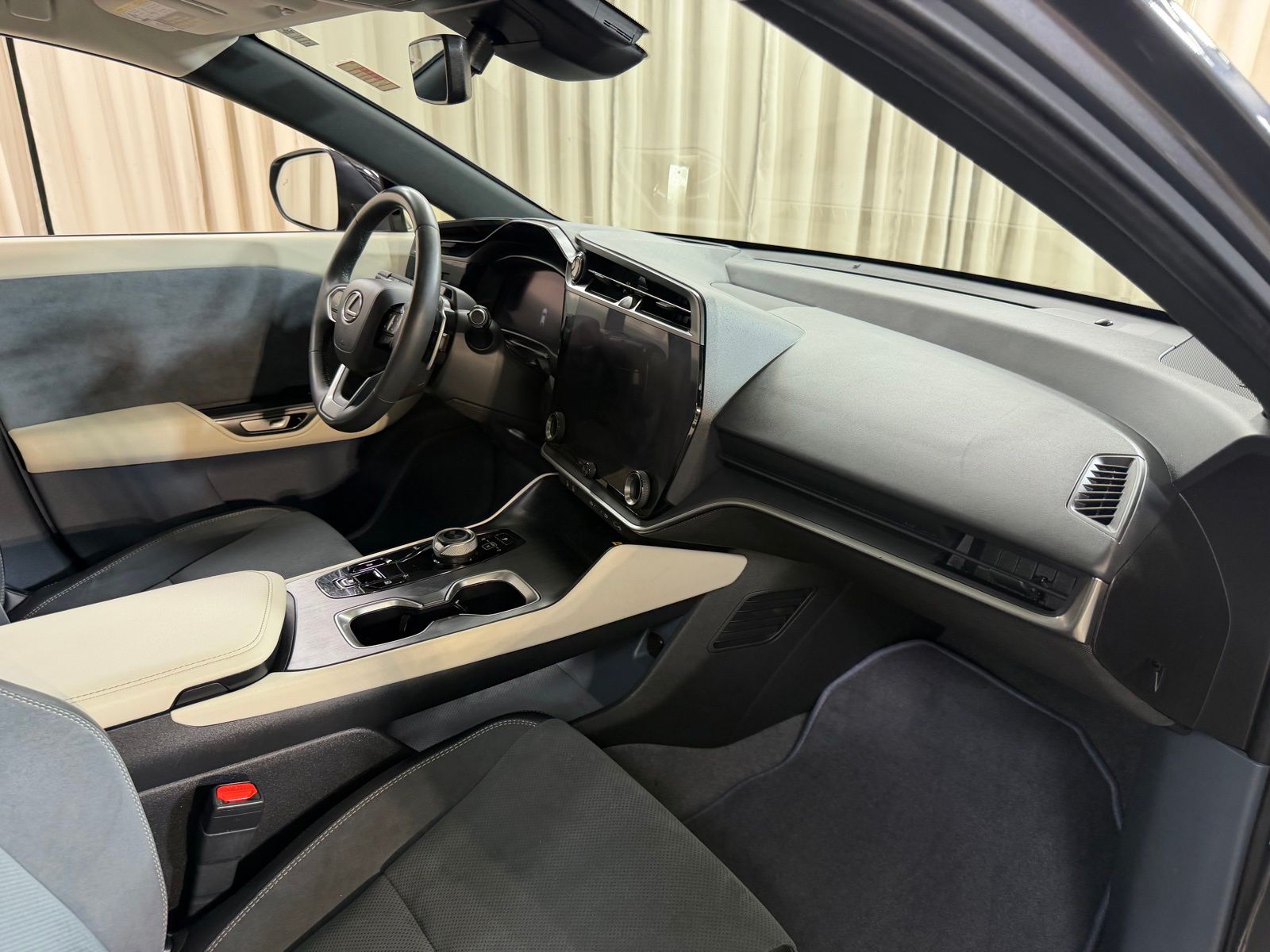 Used 2023 Gray Lexus 450e Luxury image 38