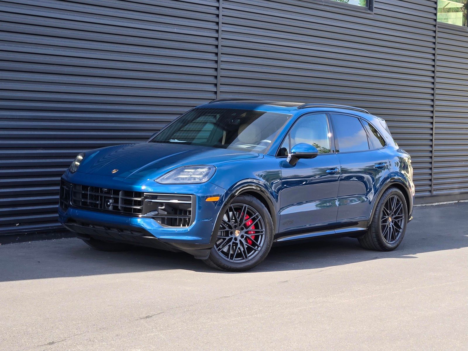 Montego Blue Metallic 2026 Porsche Cayenne GTS AWD SUV / Crossover All-Wheel Drive 8-Speed Automatic