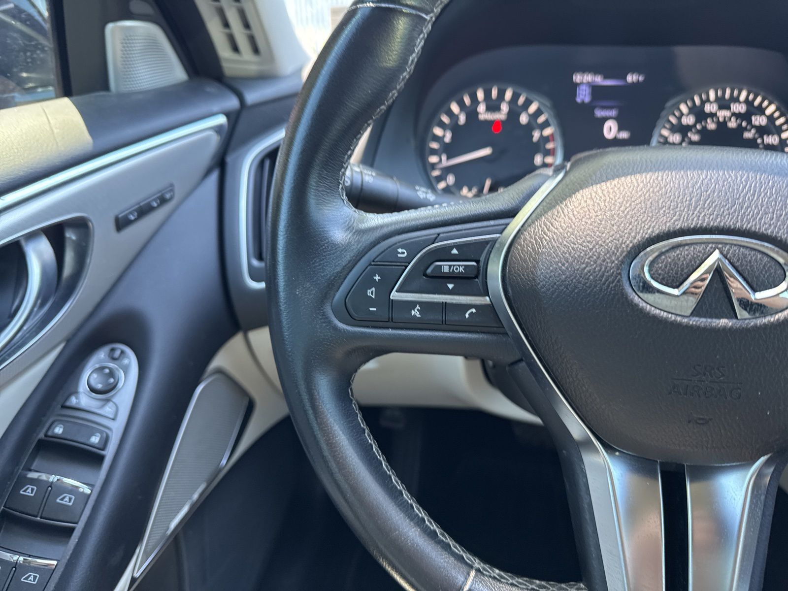 Used 2022 Grand Blue INFINITI LUXE image 19