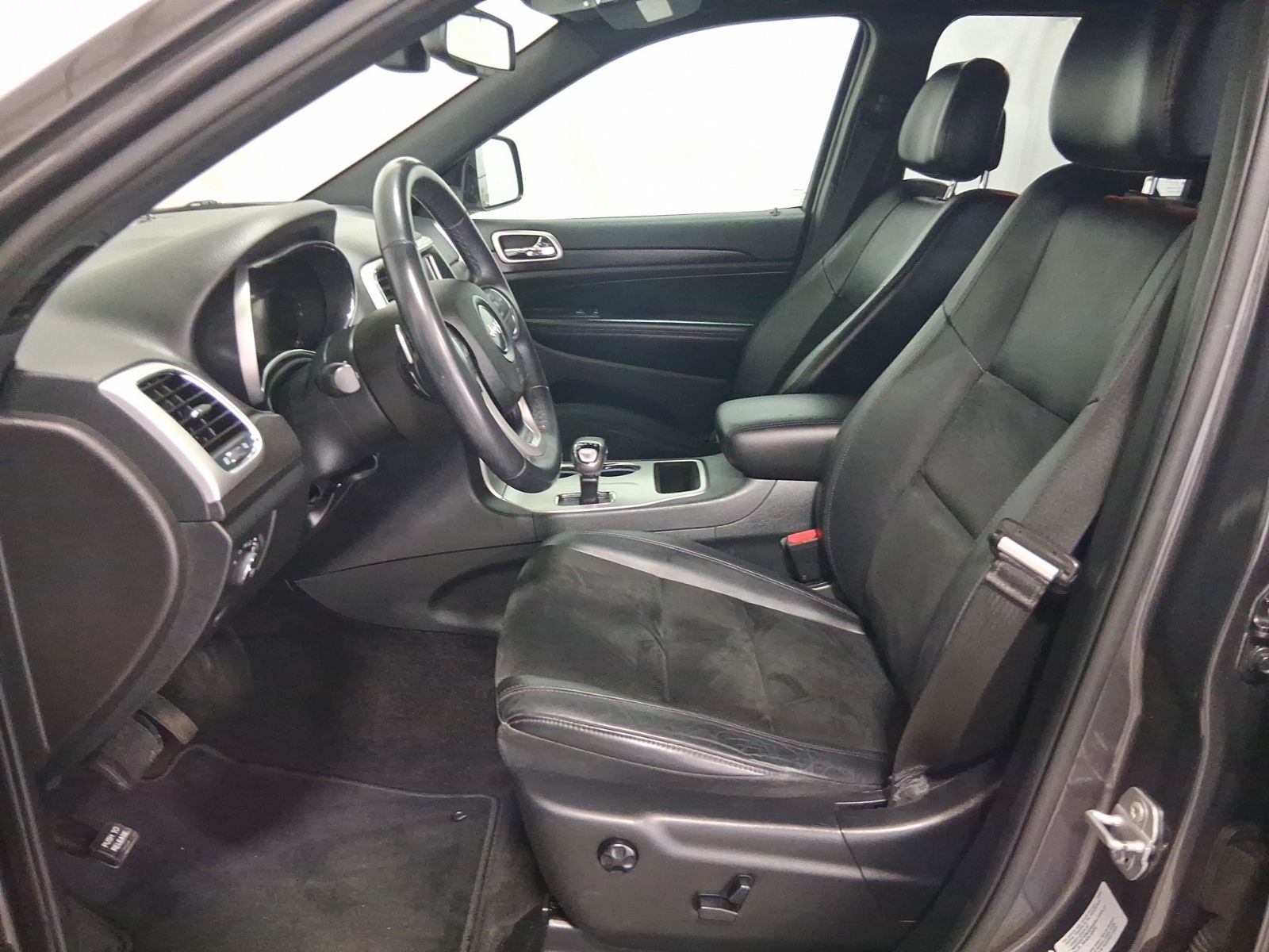 Used Car 2015 Jeep Grand Cherokee  Altitude For Sale Under $15,000 In Austin, Texas