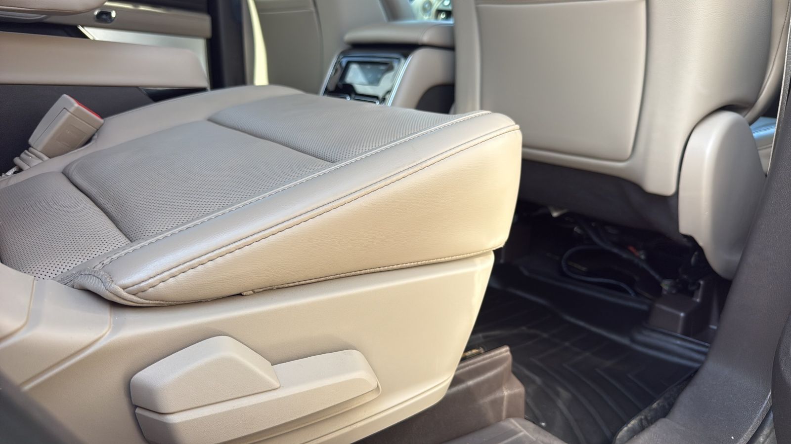 Used Car 2020 Lincoln Aviator  Grand Touring For Sale Under $35,000 In Austin, Texas