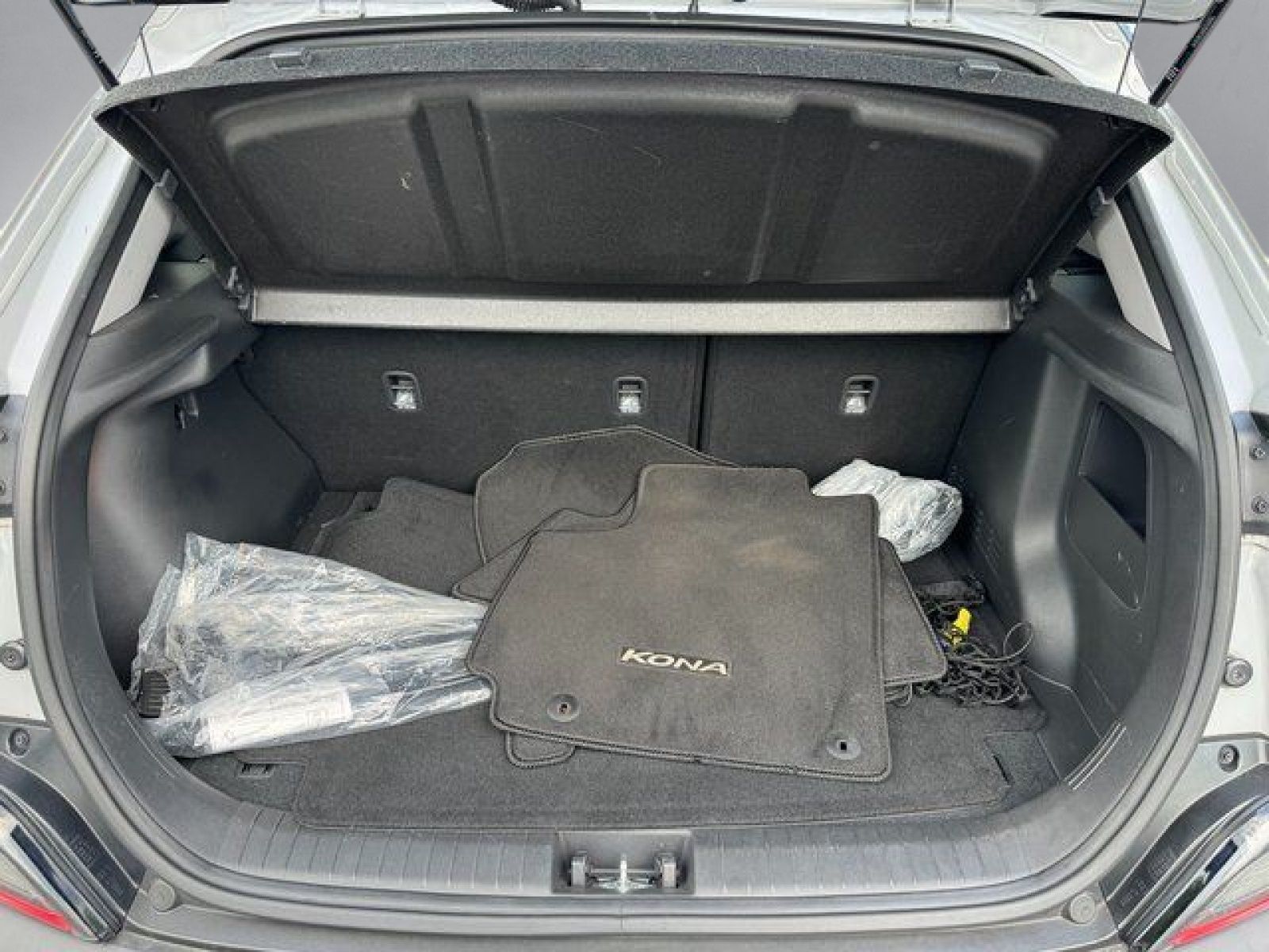 Used 2023 Silver Hyundai SEL image 22