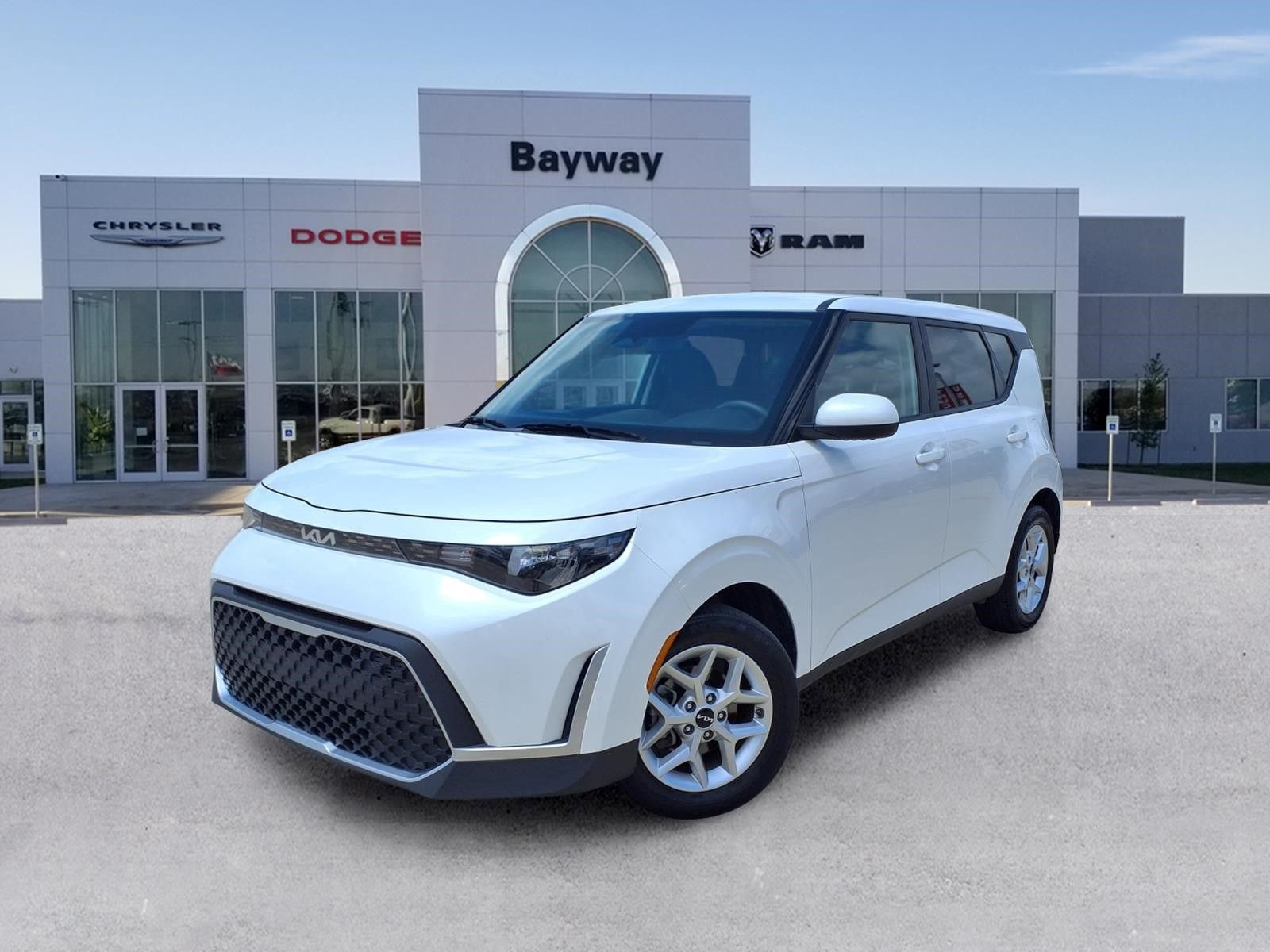 2025 Kia Soul LX White at Community Kia