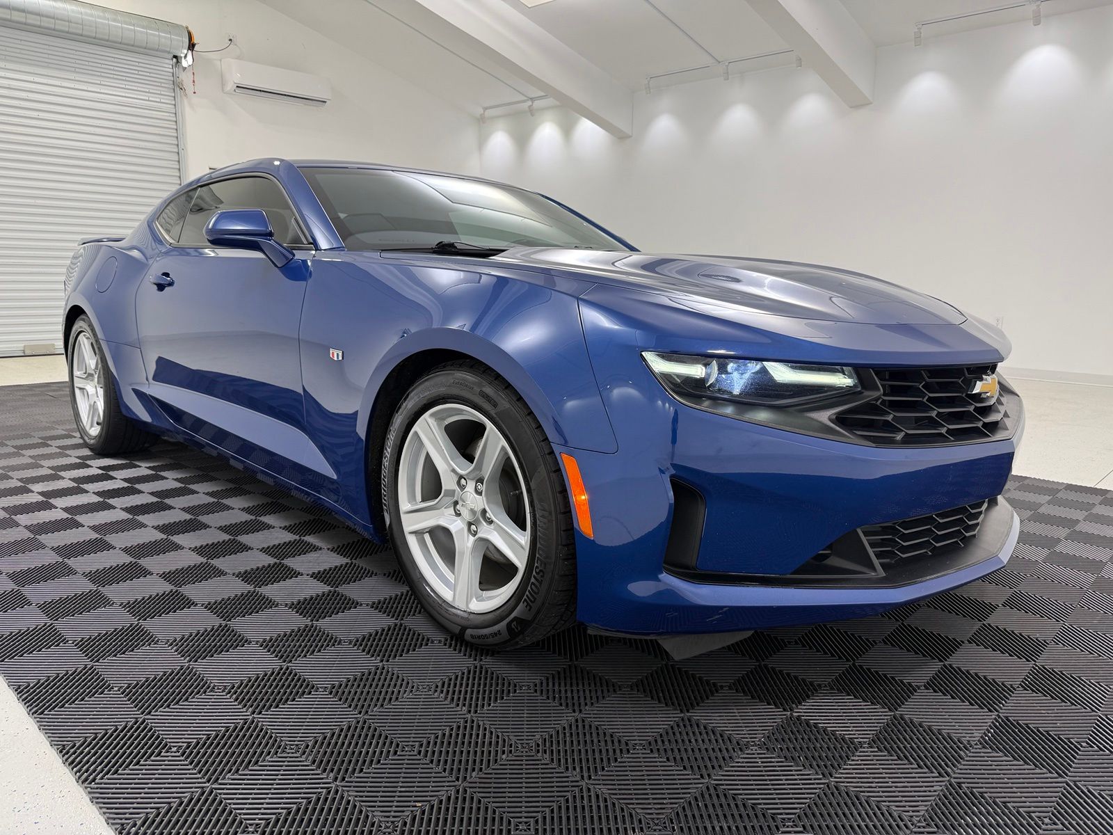 Riverside Blue Metallic 2019 Chevrolet Camaro Coupe Rear-Wheel Drive 8-Speed Automatic
