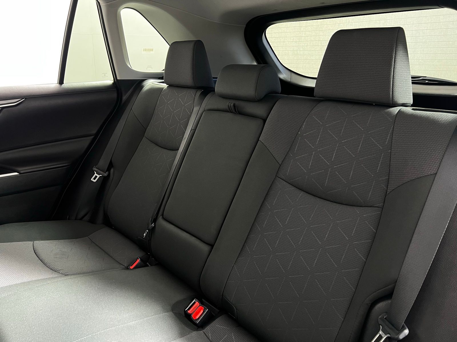 Thumbnail: 2025 Toyota RAV4 - 20