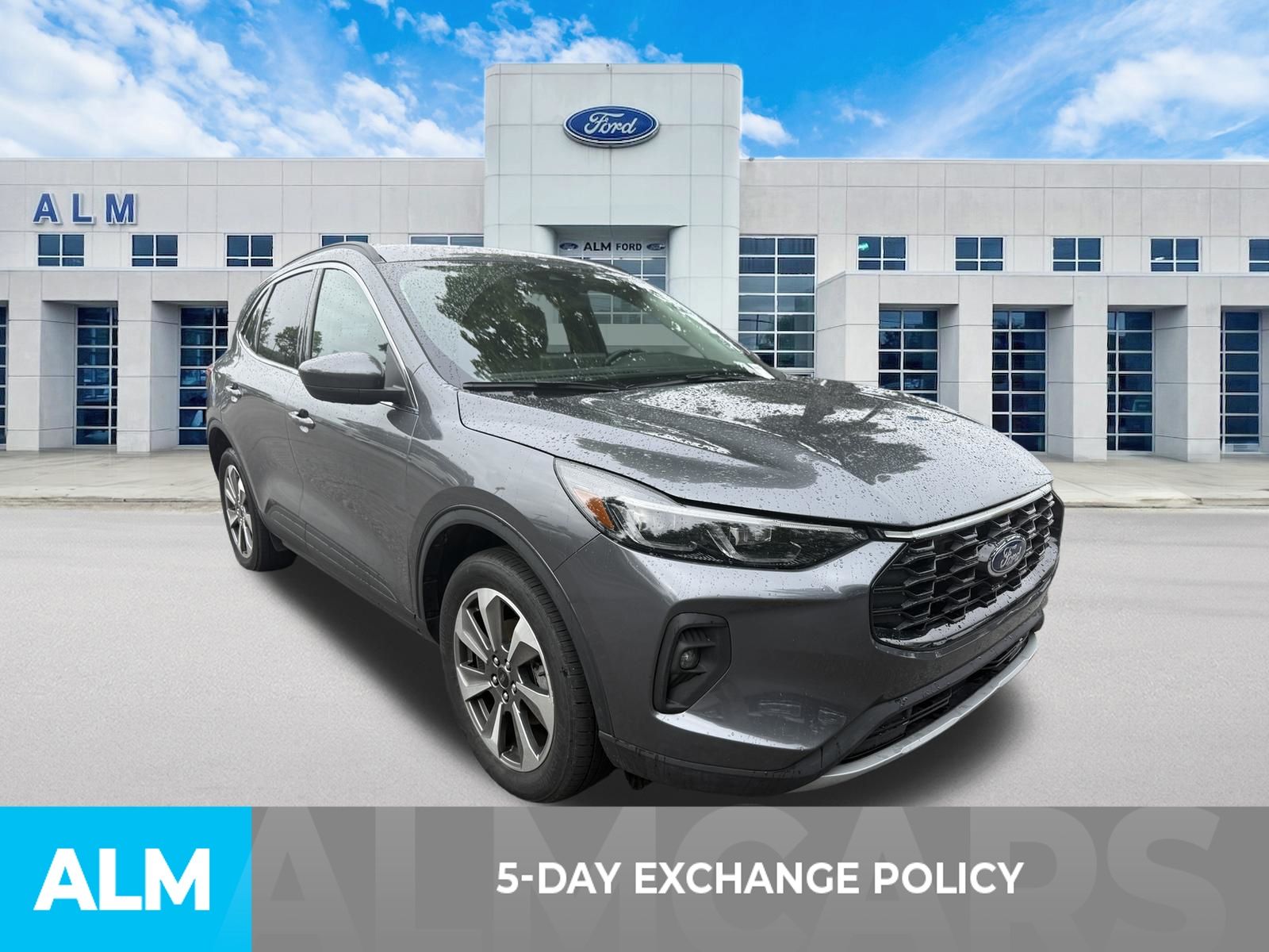 Used 2025 Gray Ford Platinum image 3