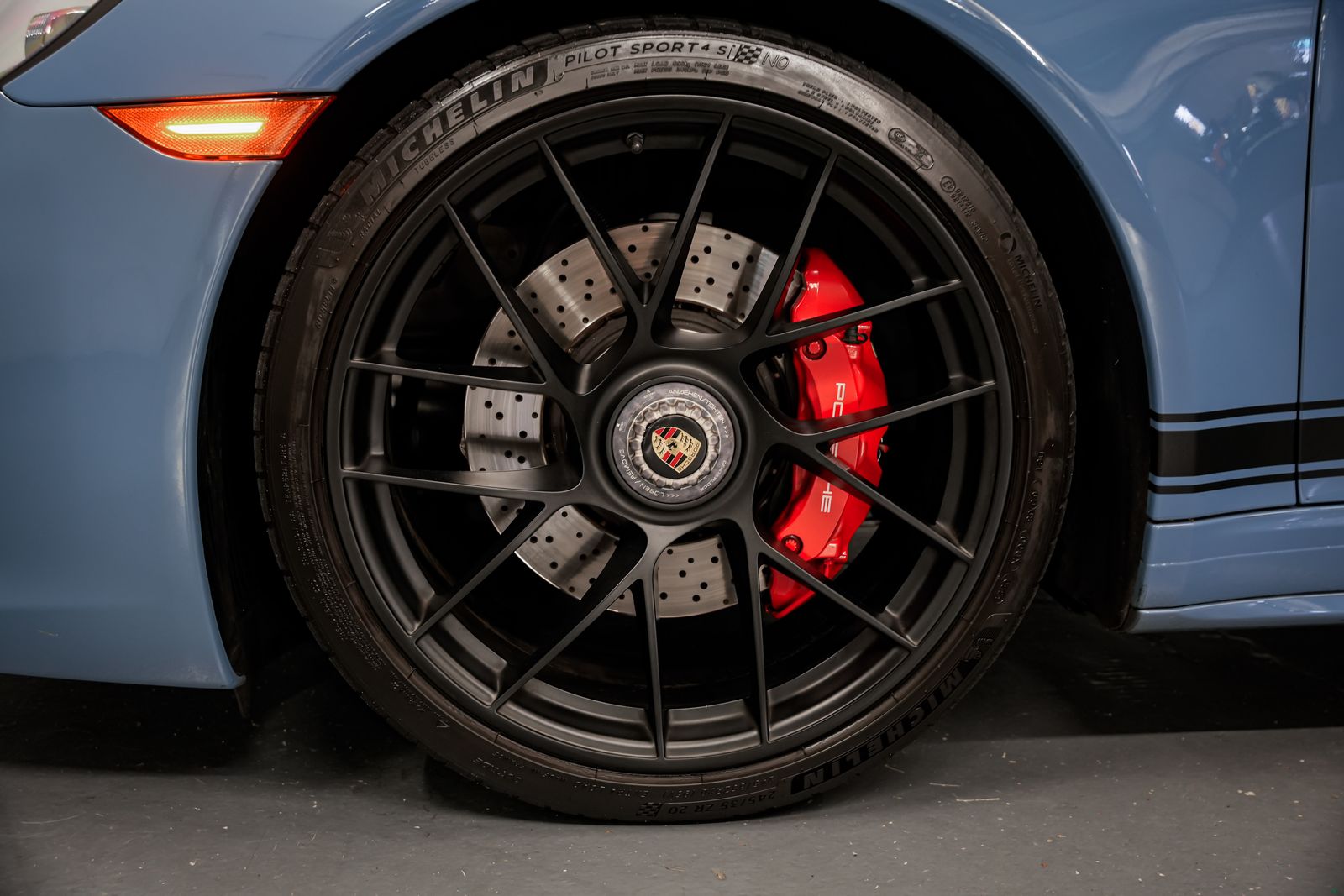 2019 Porsche 911 Carrera 4 GTS — photo 47