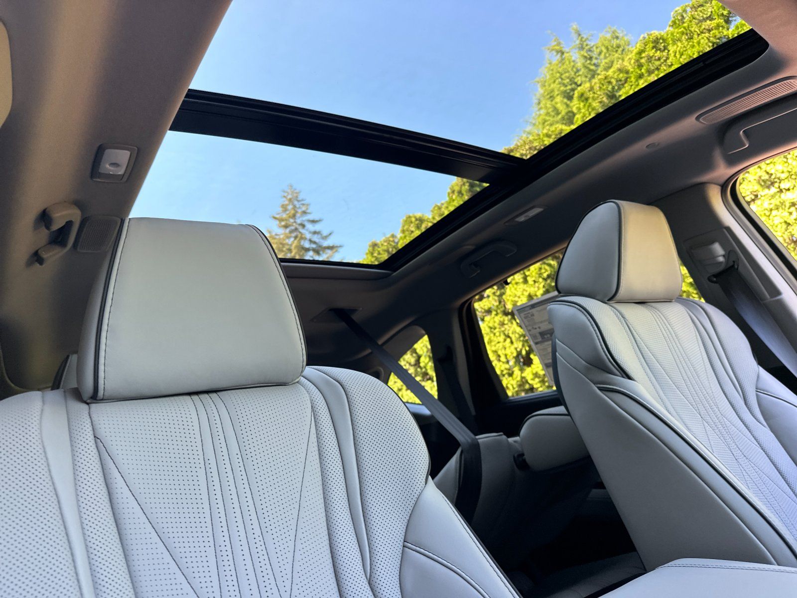 new 2026 Acura MDX car, priced at $68,350