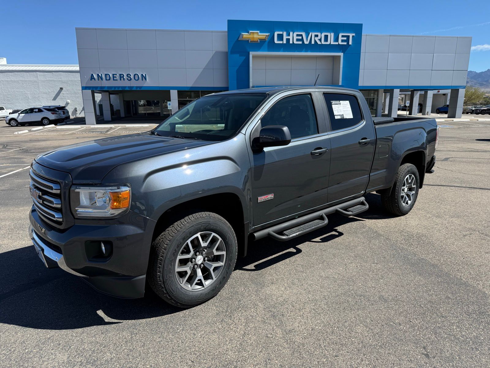 2015 GMC Canyon SLE Crew Cab 4WD