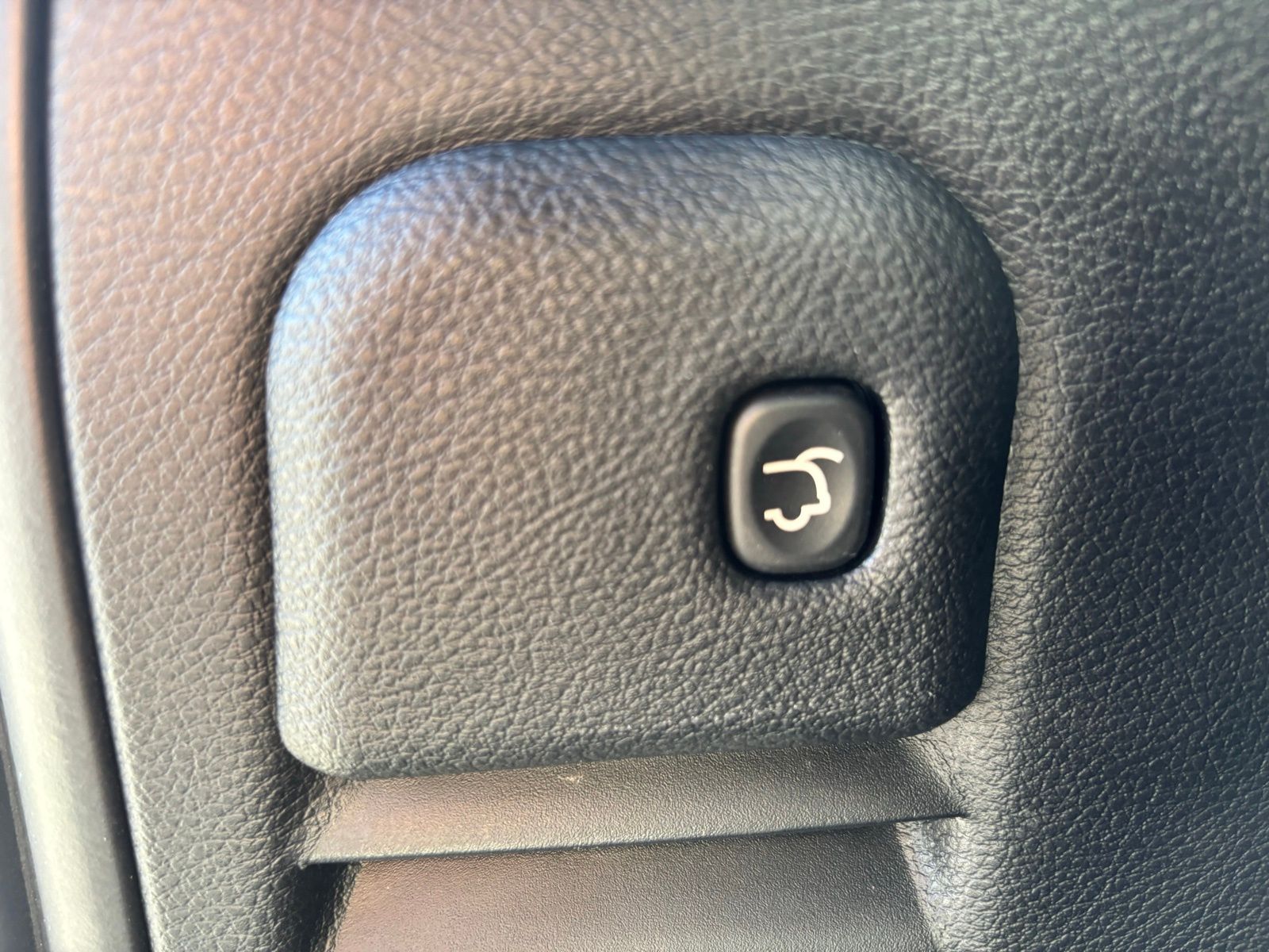 Used Car 2019 Jeep Grand Cherokee  Altitude For Sale Under $20,000 In Austin, Texas