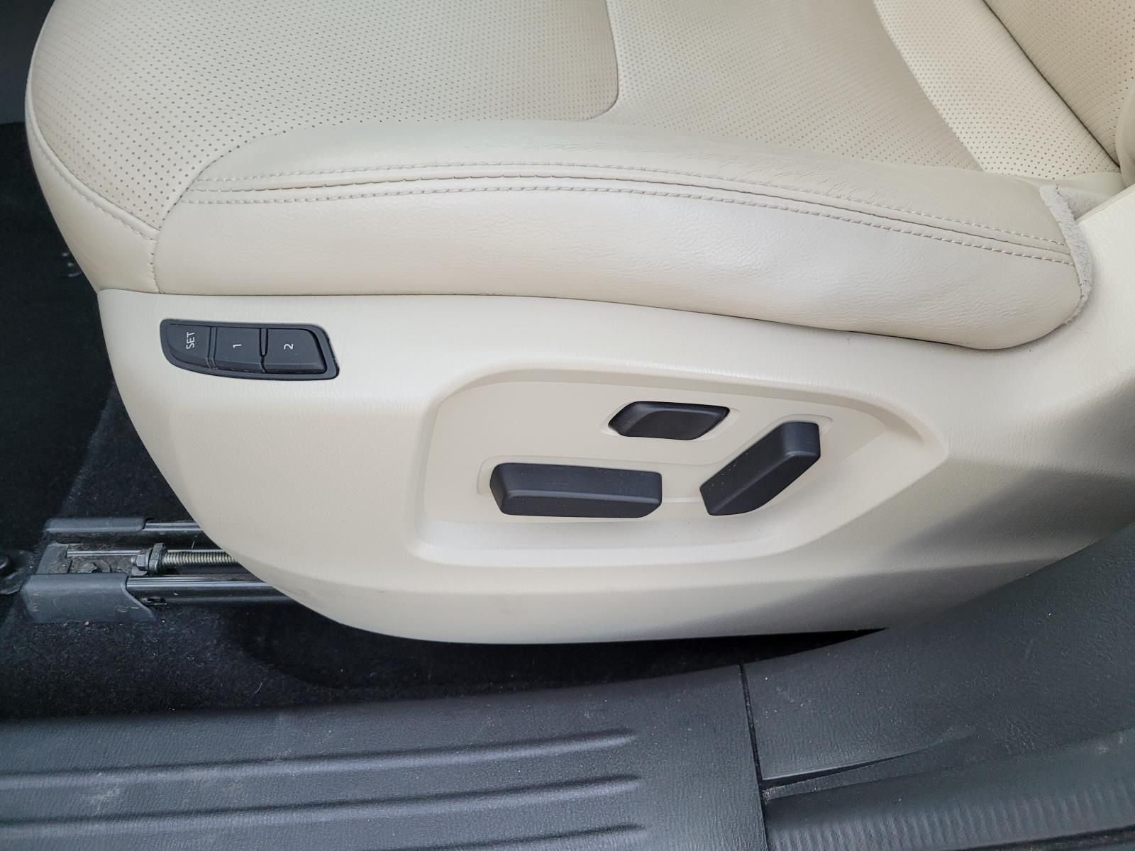 used 2023 Mazda CX-9 car, priced at $30,900