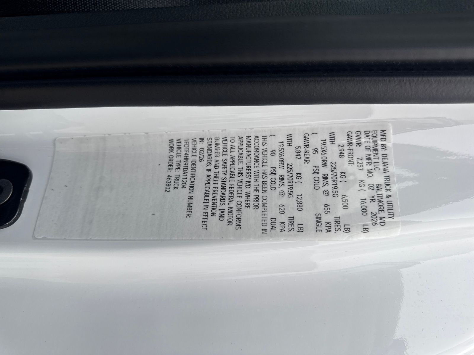 New 2026 Oxford White Ford XL image 7