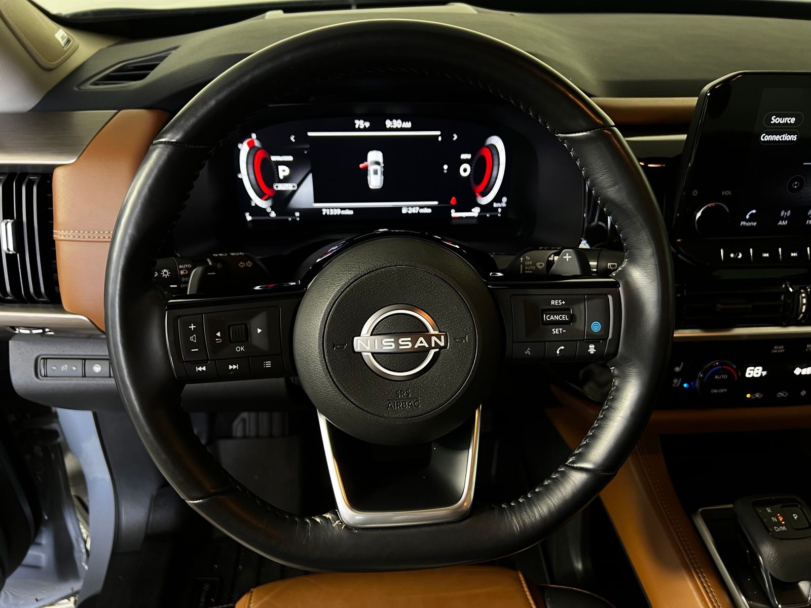Thumbnail: 2023 Nissan Pathfinder - 9