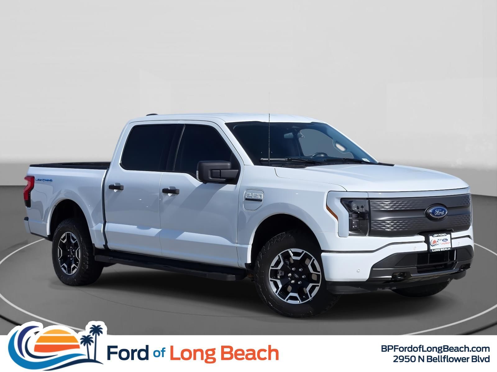 2022 Ford F-150 Lightning XLT SuperCrew AWD