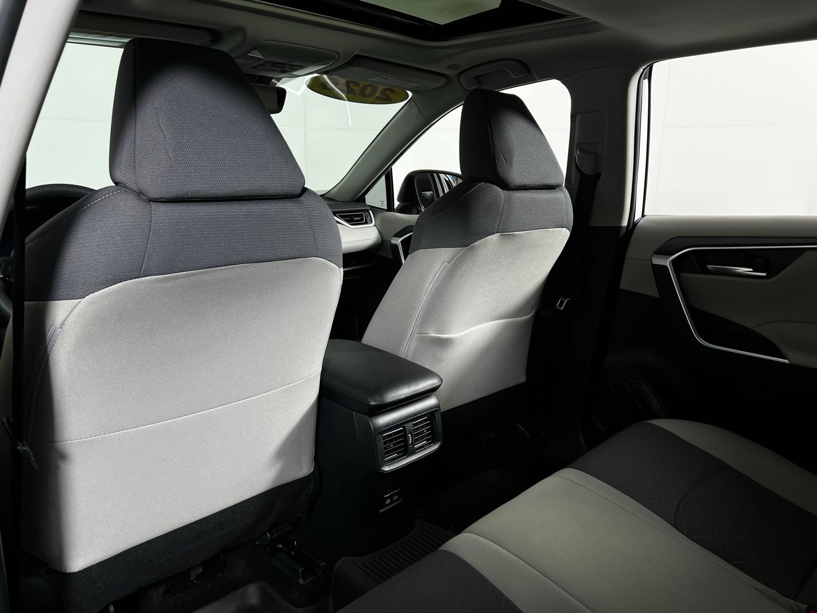 Thumbnail: 2025 Toyota RAV4 - 23