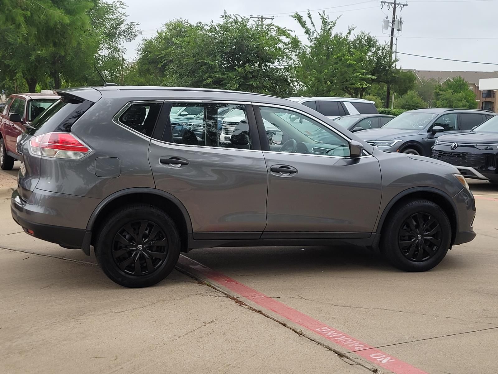used 2016 Nissan Rogue car, priced at $9,750