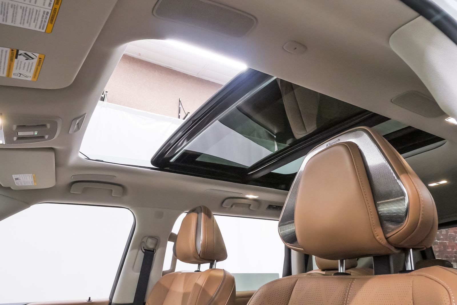 2025 INFINITI QX80 SENSORY White at River Oaks CDJR