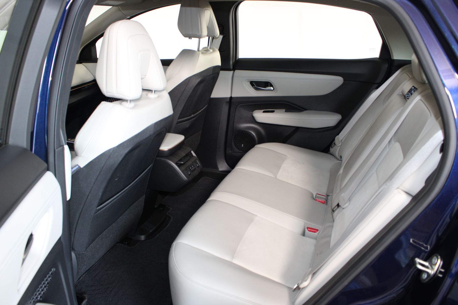 Used 2024 Blue Nissan ENGAGE+ e-4ORCE image 11