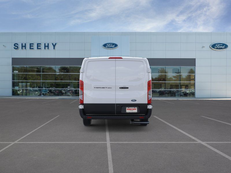 New 2026 Oxford White Ford Base image 5