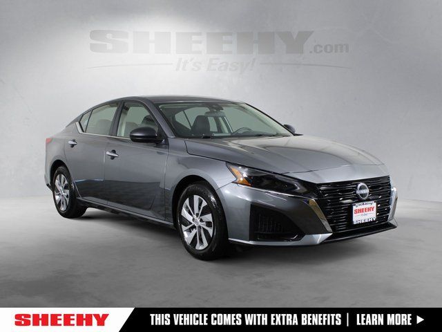 Gray (Gun Metallic) 2025 Nissan Altima 2.5 S FWD Sedan Front-Wheel Drive Continuously Variable Transmission