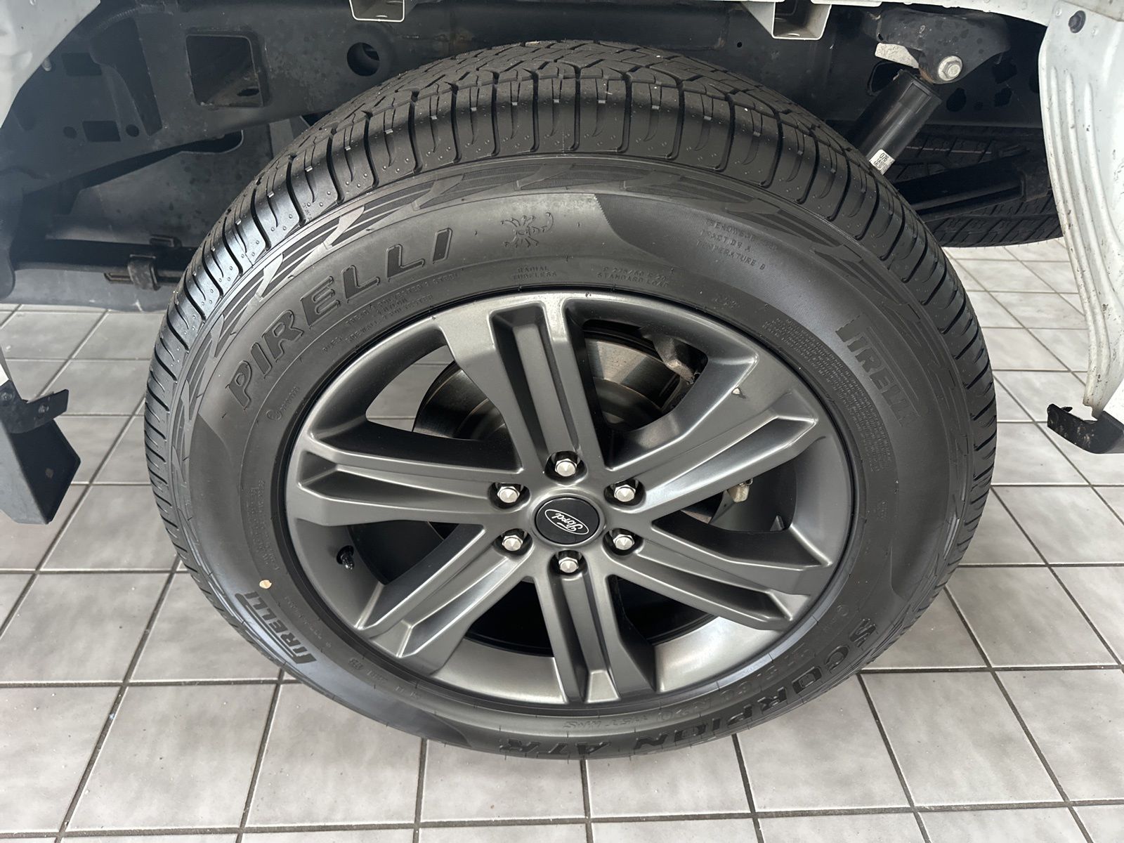 Certified Used 2023 Oxford White Ford XLT image 15