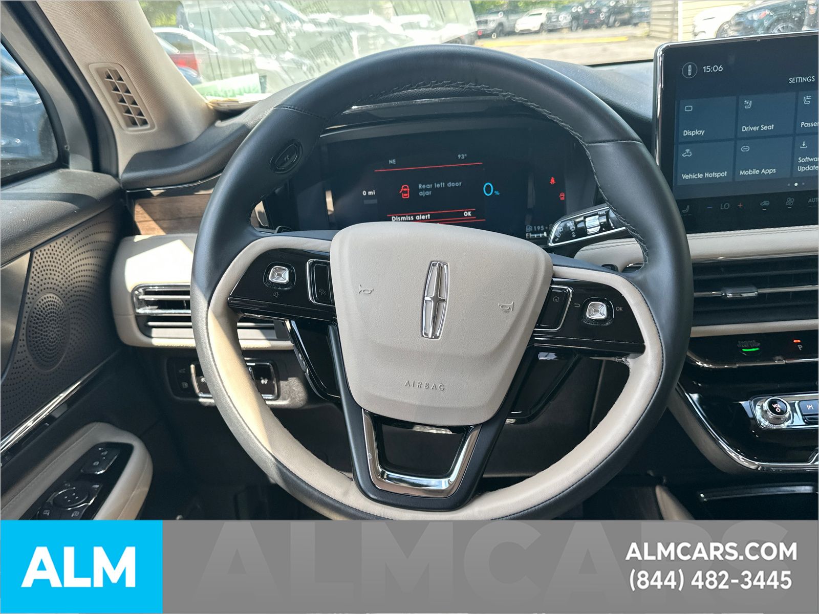 Used 2025 White Lincoln Grand Touring image 28
